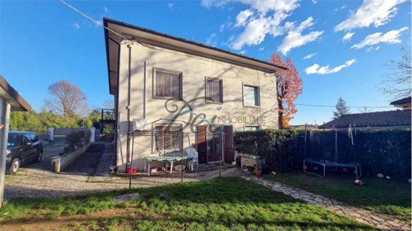 casa indipendente in vendita a Capannori in zona Lunata