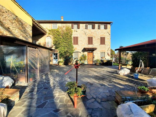 casa indipendente in vendita a Capannori in zona Lunata