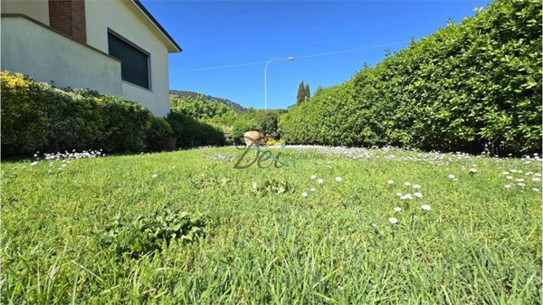 casa indipendente in vendita a Capannori in zona Lunata