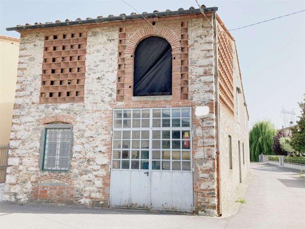 terreno agricolo in vendita a Capannori in zona Marlia