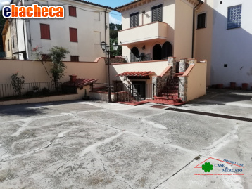 casa indipendente in vendita a Capannori