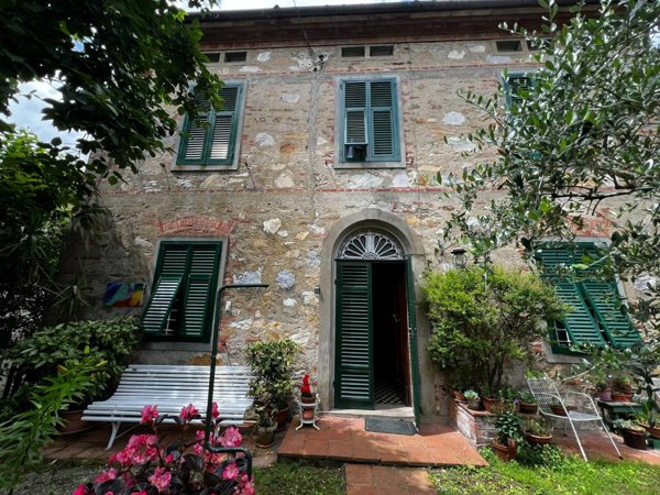 casa indipendente in vendita a Capannori in zona Carraia