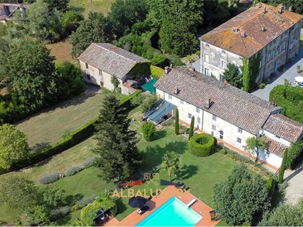 villa in vendita a Capannori