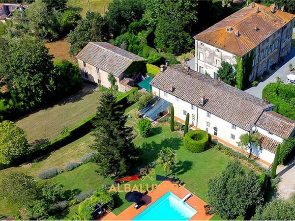 villa in vendita a Capannori