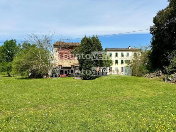 casa indipendente in vendita a Capannori
