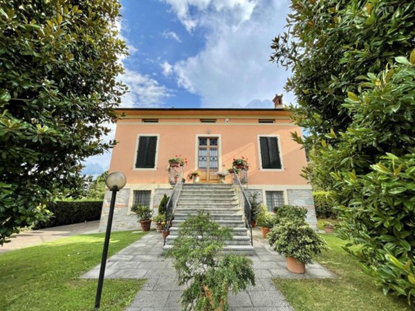 casa indipendente in vendita a Capannori