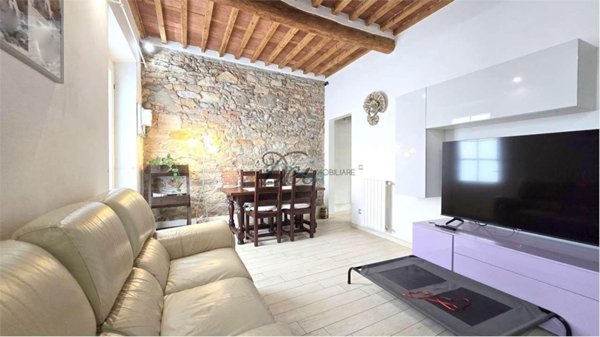 casa semindipendente in vendita a Capannori