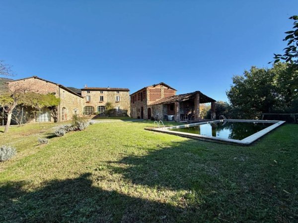 casa indipendente in vendita a Capannori