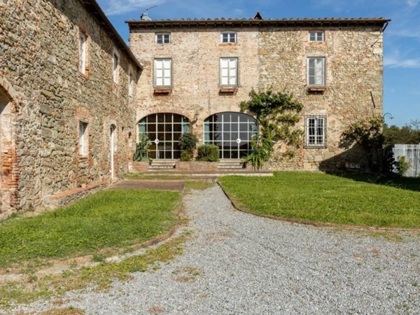 casa indipendente in vendita a Capannori