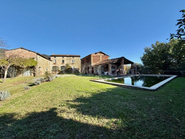 casa indipendente in vendita a Capannori