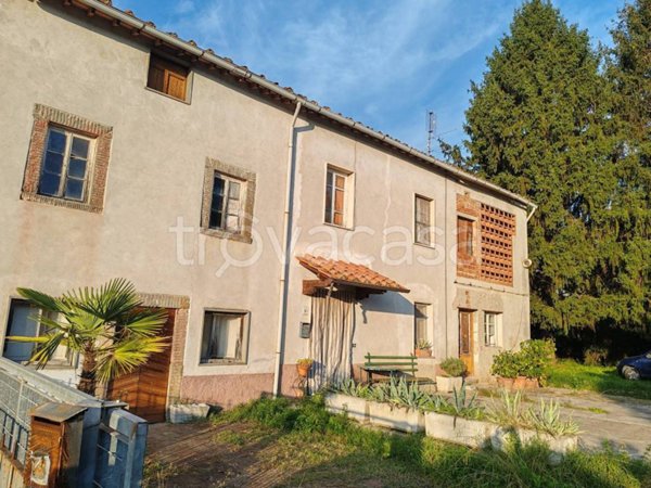 casa indipendente in vendita a Capannori in zona Marlia