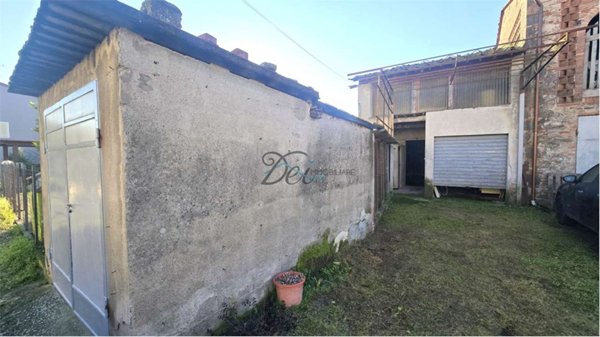 casa indipendente in vendita a Capannori in zona Lunata