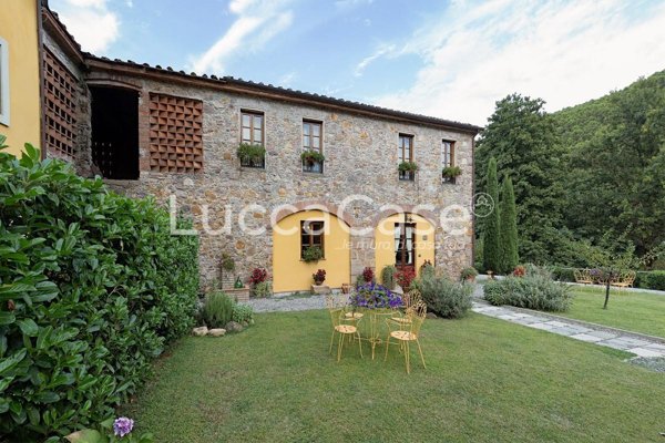 casa indipendente in vendita a Capannori