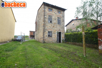mansarda in vendita a Capannori in zona Carraia