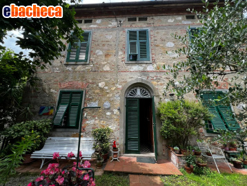 casa indipendente in vendita a Capannori in zona Carraia