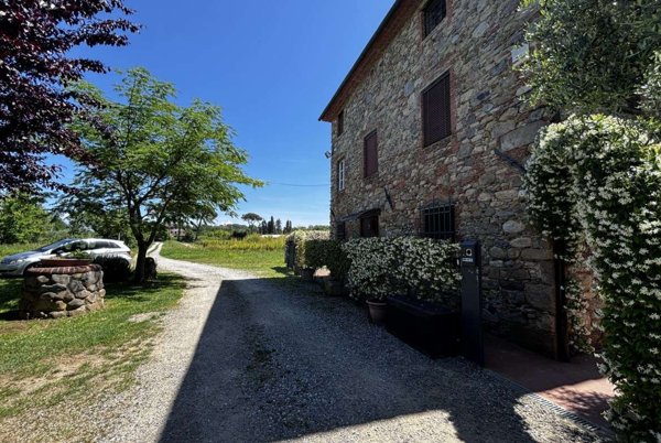 casa indipendente in vendita a Capannori in zona Castelvecchio di Compito