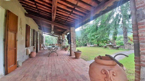 casa indipendente in vendita a Capannori