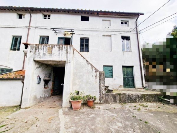 casa indipendente in vendita a Capannori