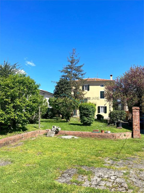 casa indipendente in vendita a Capannori in zona Carraia
