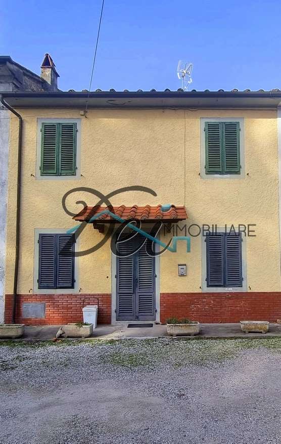 casa indipendente in vendita a Capannori in zona Guamo
