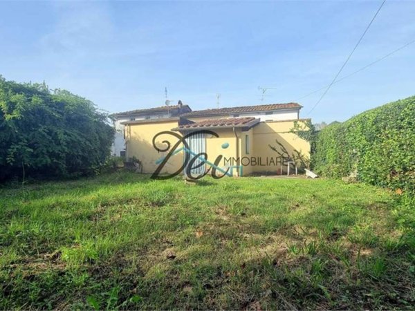 casa indipendente in vendita a Capannori in zona Guamo