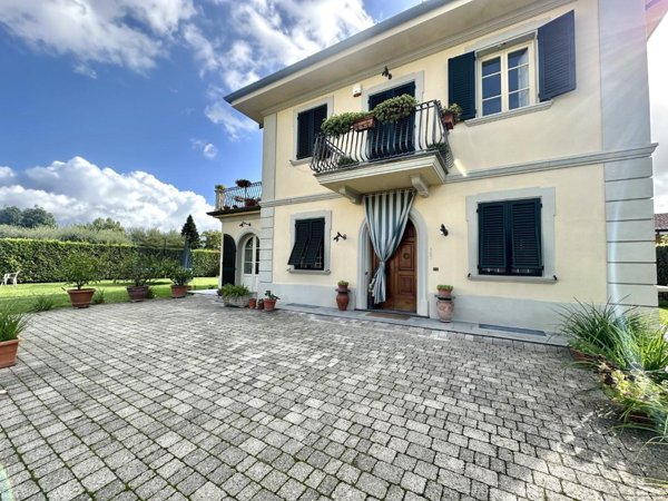 casa indipendente in vendita a Capannori in zona Santa Margherita