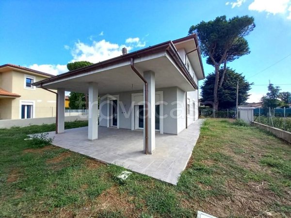 casa indipendente in vendita a Capannori in zona Lunata