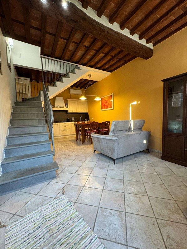intera palazzina in vendita a Capannori