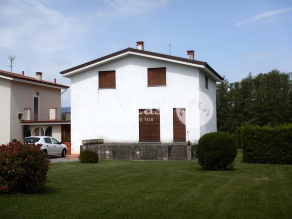 casa indipendente in vendita a Capannori