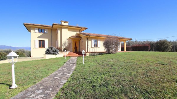 casa indipendente in vendita a Capannori