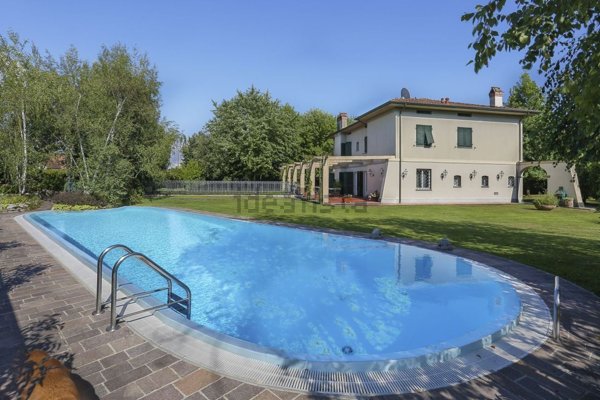 casa indipendente in vendita a Capannori