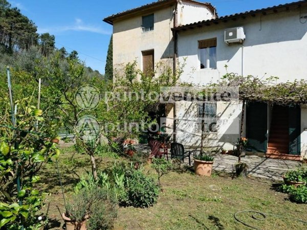 casa indipendente in vendita a Capannori