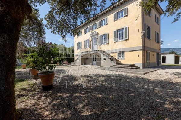 casa indipendente in vendita a Capannori