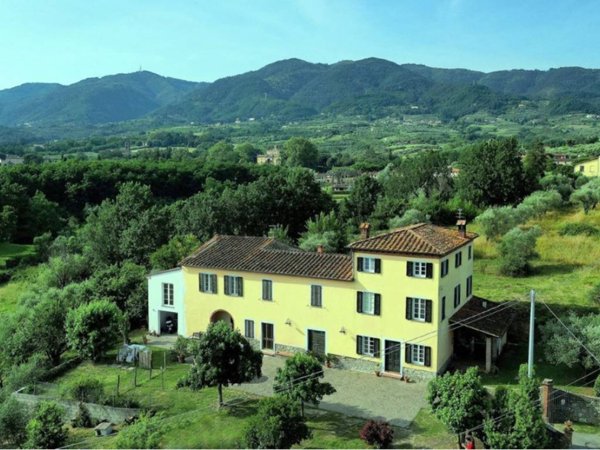 casa indipendente in vendita a Capannori