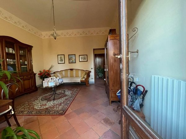 casa indipendente in vendita a Capannori in zona Marlia
