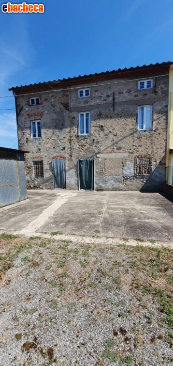 casa indipendente in vendita a Capannori