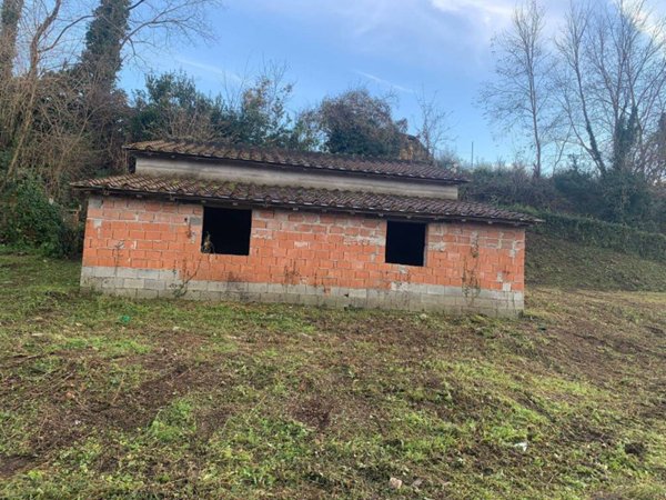 casa indipendente in vendita a Capannori