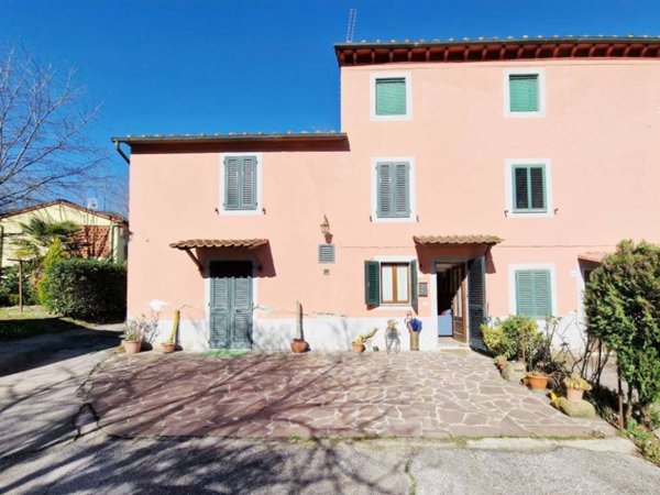 casa indipendente in vendita a Capannori
