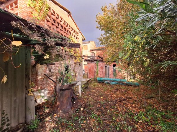 casa indipendente in vendita a Capannori in zona Santa Margherita