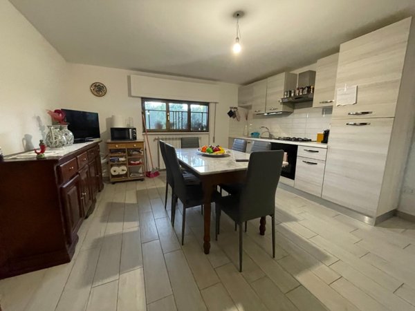 casa indipendente in vendita a Capannori in zona Lammari