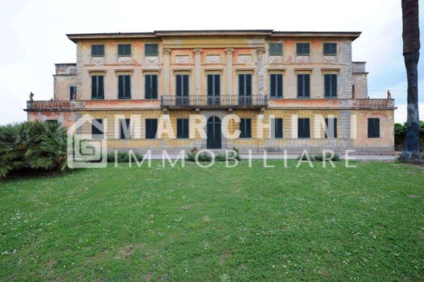 intera palazzina in vendita a Capannori