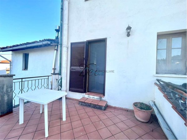 casa indipendente in vendita a Capannori in zona Lunata