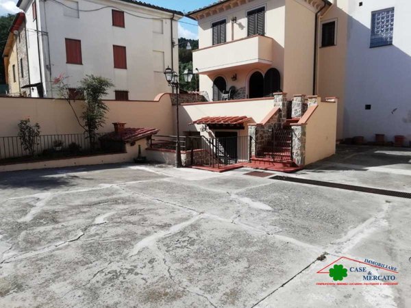 casa indipendente in vendita a Capannori