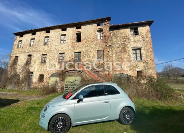 casa indipendente in vendita a Capannori