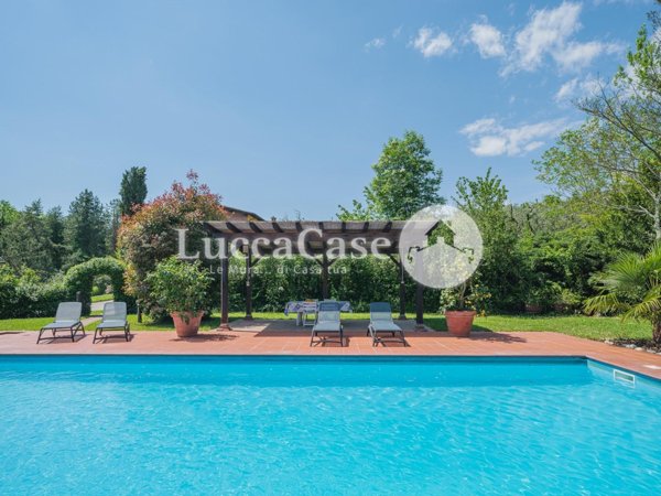casa indipendente in vendita a Capannori