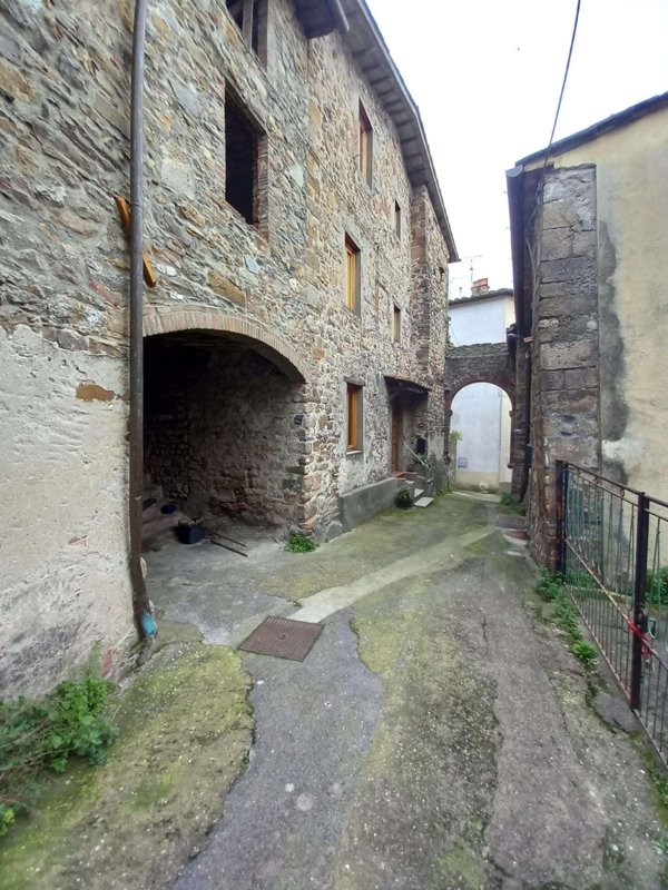 intera palazzina in vendita a Capannori