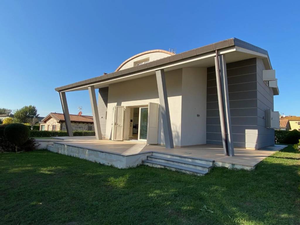 casa indipendente in vendita a Capannori in zona Guamo