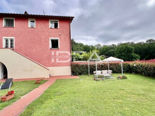 casale in vendita a Capannori