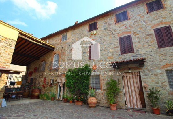 casa indipendente in vendita a Capannori