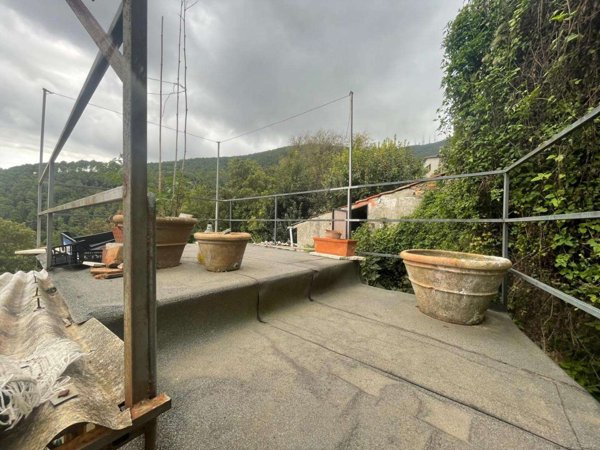 intera palazzina in vendita a Capannori